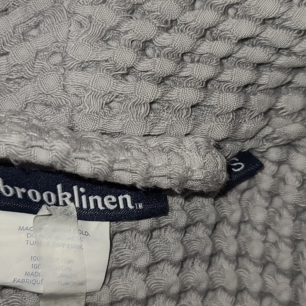 Brooklinen Waffle Gray Robe - Picture 11 of 12